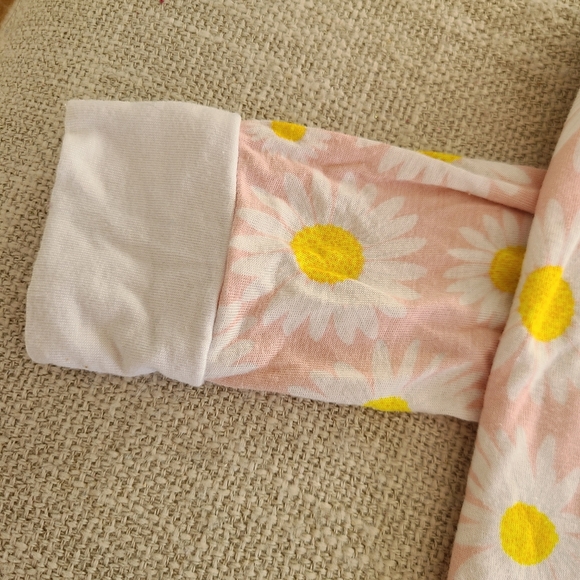 Little Sleepies Daisies 3t - Picture 4 of 4